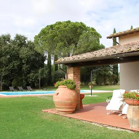 Sleeps 18 Pool Air Con Wifi