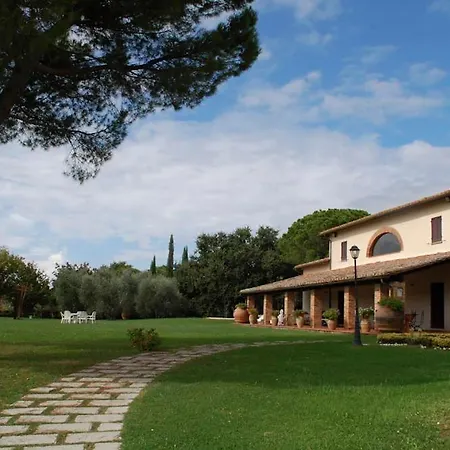Sleeps 18 Pool Air Con Wifi