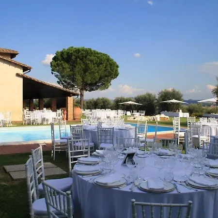 Sleeps 18 Pool Air Con Wifi Ranciano